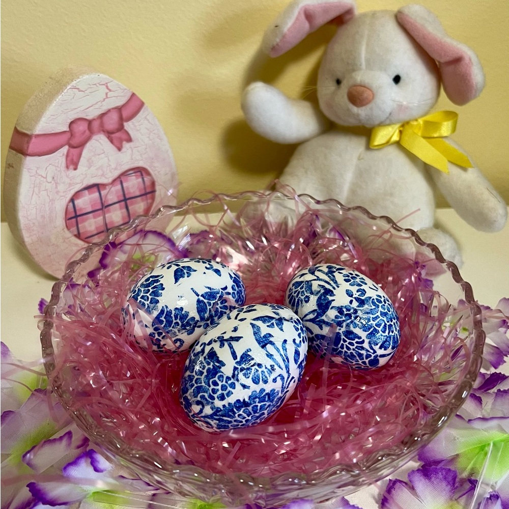 Blue Floral Decorative Easter Eggs